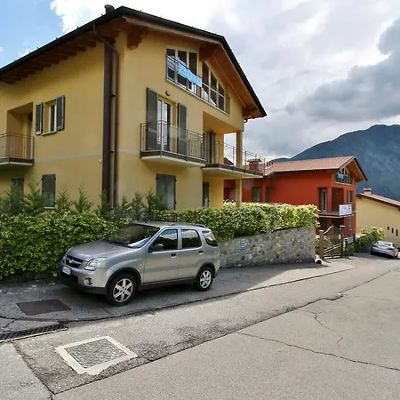 I Tulipani Vista Apartment Lenno